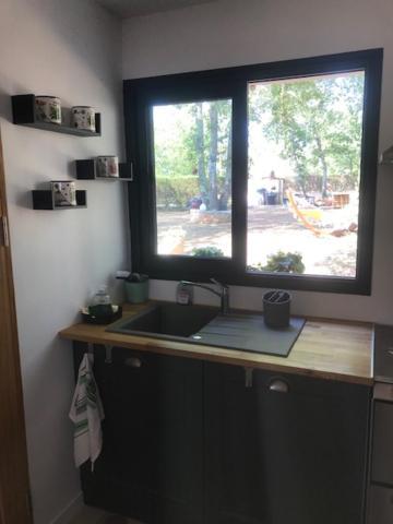 La Brindille Petit Mas Provencal Meuble De Tourisme 3 Etoiles 2-3 Personnes 1 Piece 30 M2 Tout Confort Lisiere Foret Jardin Jacuzzi Piscine Saint-Paul-en-Forêt Eksteriør billede