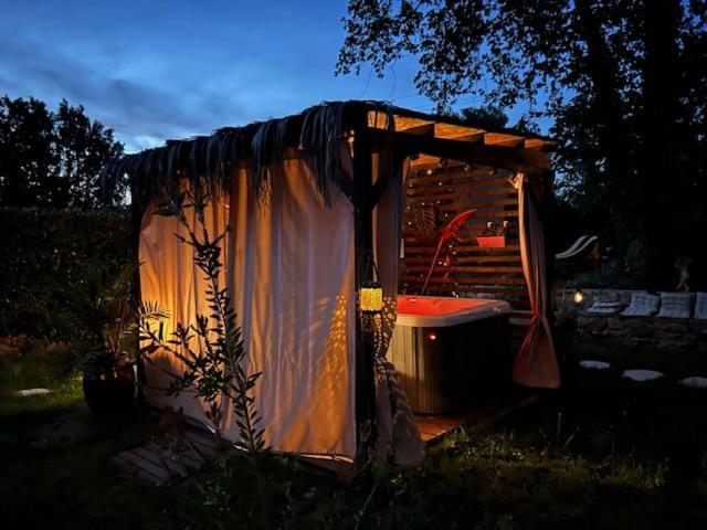 La Brindille Petit Mas Provencal Meuble De Tourisme 3 Etoiles 2-3 Personnes 1 Piece 30 M2 Tout Confort Lisiere Foret Jardin Jacuzzi Piscine Saint-Paul-en-Forêt Eksteriør billede